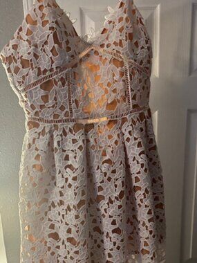 Few Moda White Floral Lace Sleeveless Midi Dress NWT Size M